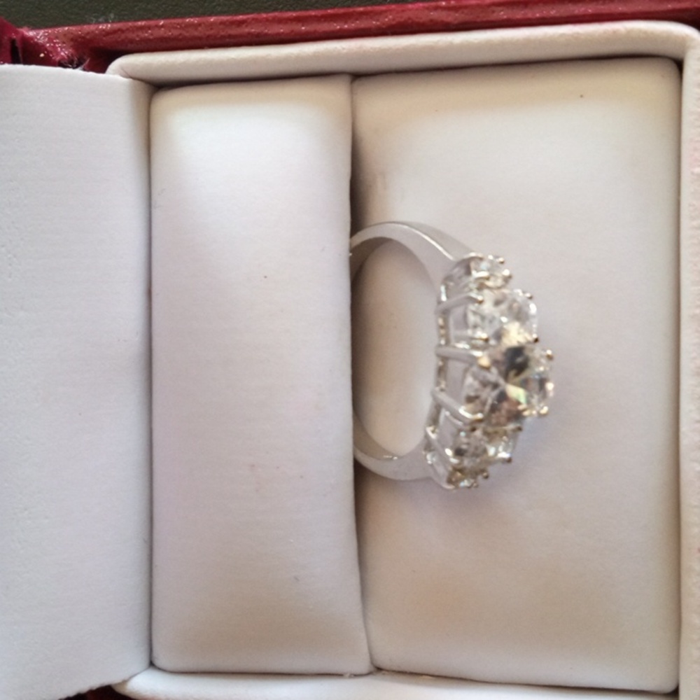 Great Gift! Ring New W Tags Size 6